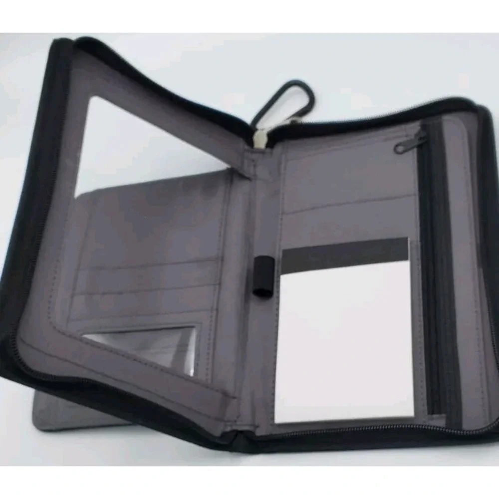 High Sierra Dell Swag Travel Wallet Front Magnetic Window Zip Close Notepd Black